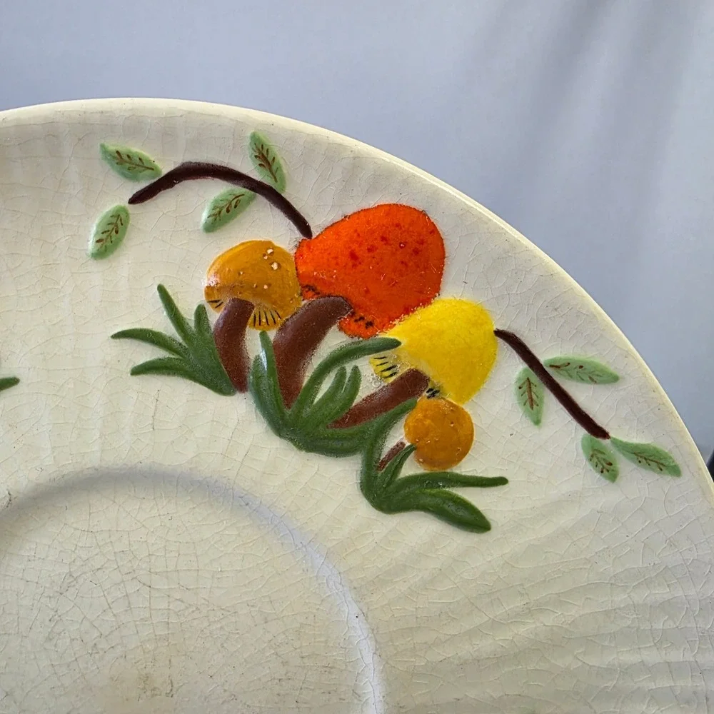 Vintage Hand Painted‎ Stoneware Plates Set Of 2 Mushroom Motif 8